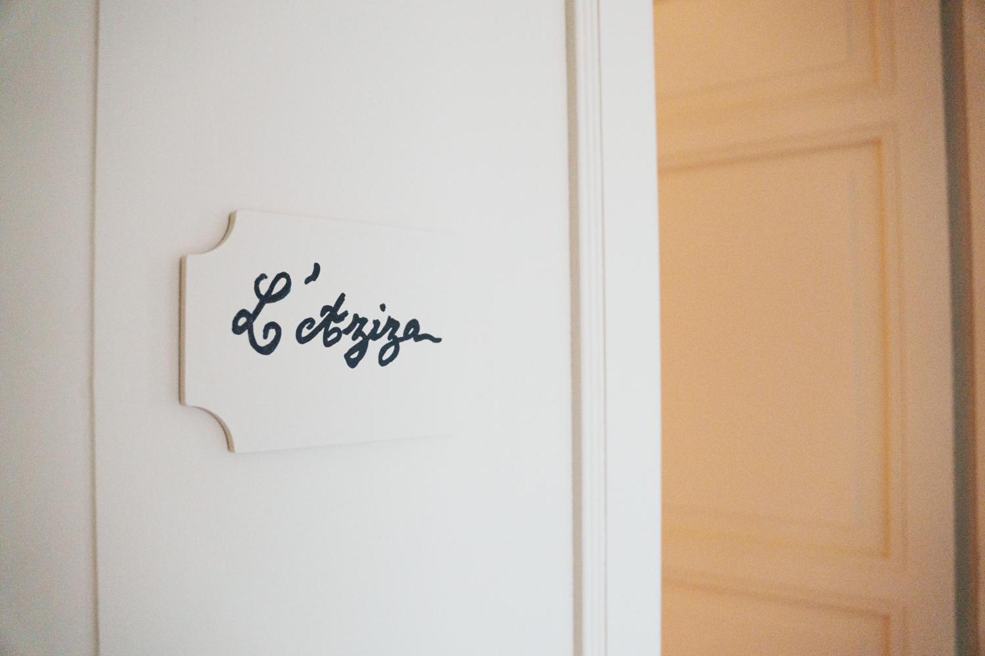 Maison D'Hotes De Charme "La Belle Dame Sans Regrets" Talairan ภายนอก รูปภาพ