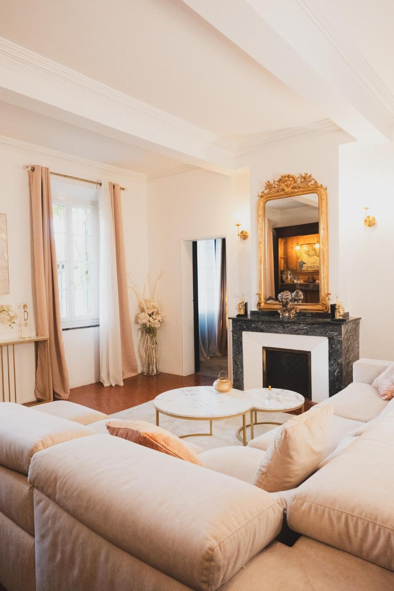 Maison D'Hotes De Charme "La Belle Dame Sans Regrets" Talairan ภายนอก รูปภาพ